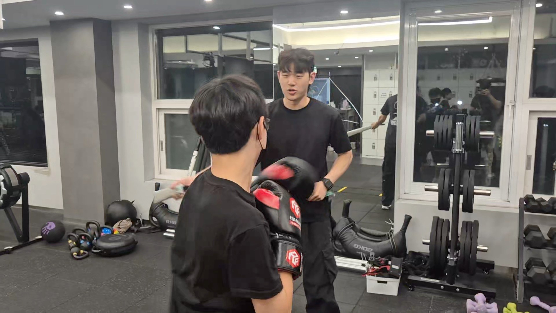 스트롱복싱 신정점