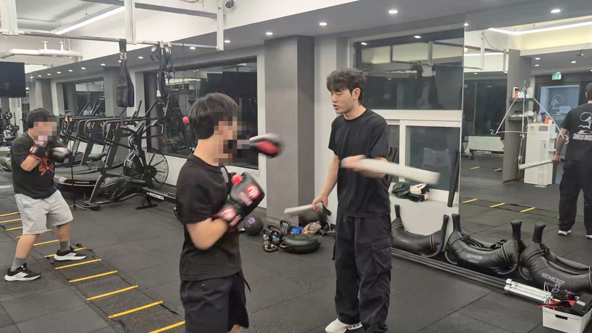 스트롱복싱 신정점