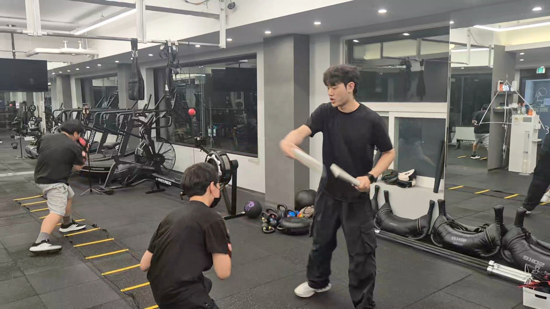 스트롱복싱 신정점
